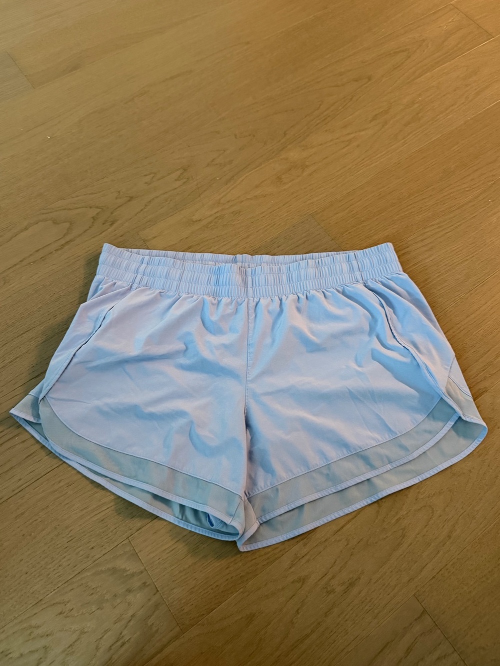 Athleta Women’s Mid Rise 4” Short